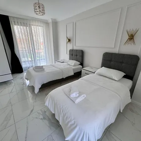 Villa Very Stylish With Heated Pool On Baghdad Street *