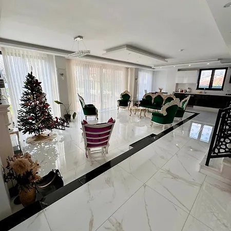 Villa Very Stylish With Heated Pool On Baghdad Street *